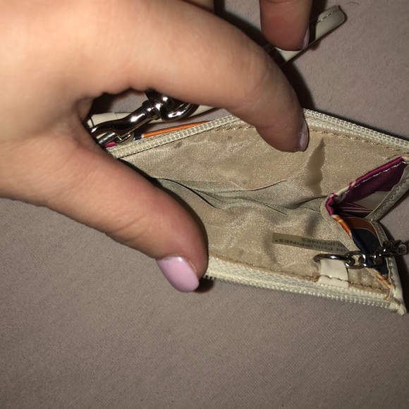 Coach - Picture 3 of 3